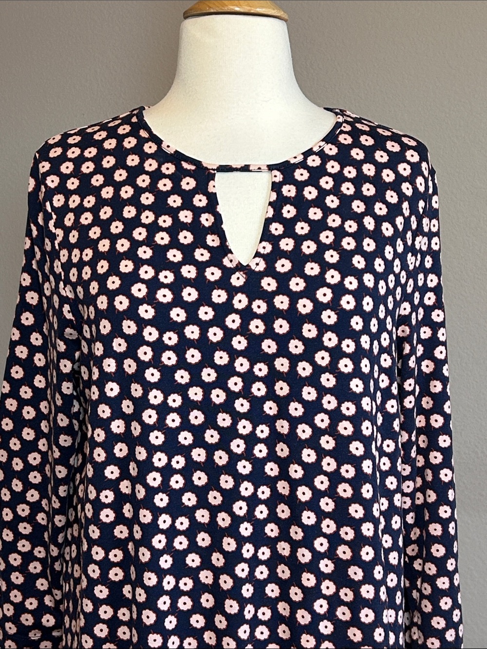 Boden Selena Jersey Knit Dress Size US 8 R Floral Navy Keyhole Neck Peplum Hem - Picture 4 of 16